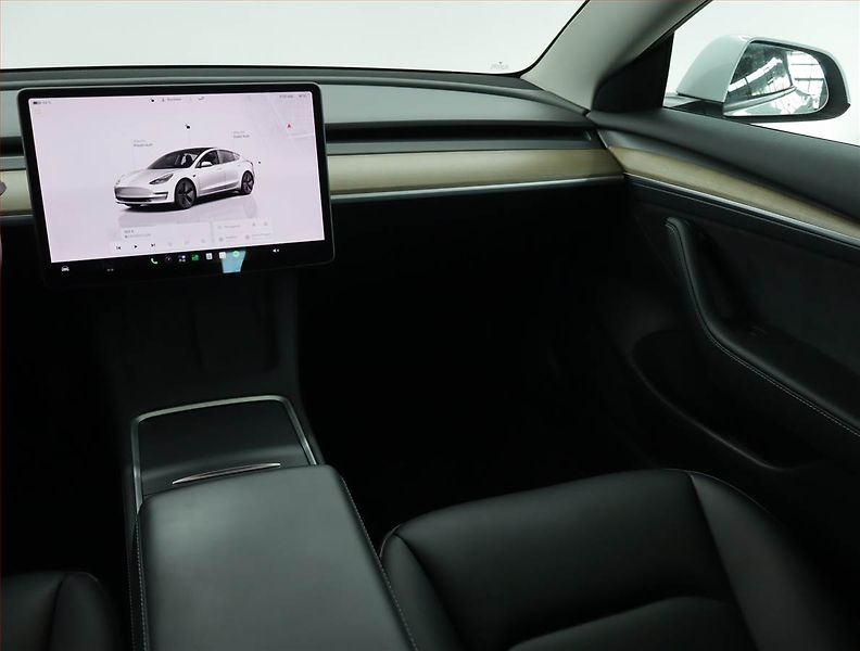 Tesla Model 3 (2022) Standard Range LFP, SoH 92% - fotka 8 z 20