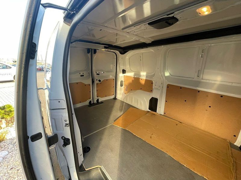 Toyota ProAce 2.0D 144k MT Active Multimedia - fotka 22 z 24