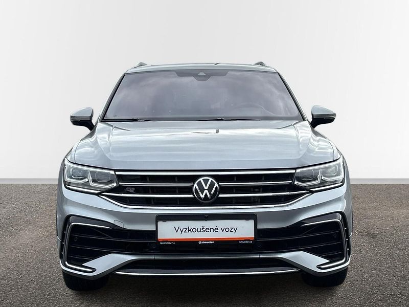 Volkswagen Tiguan R-LINE - fotka 4 z 29