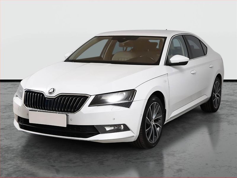 Škoda Superb (2019) Laurin&Klement 2.0 TDI 4x4 - fotka 2 z 23