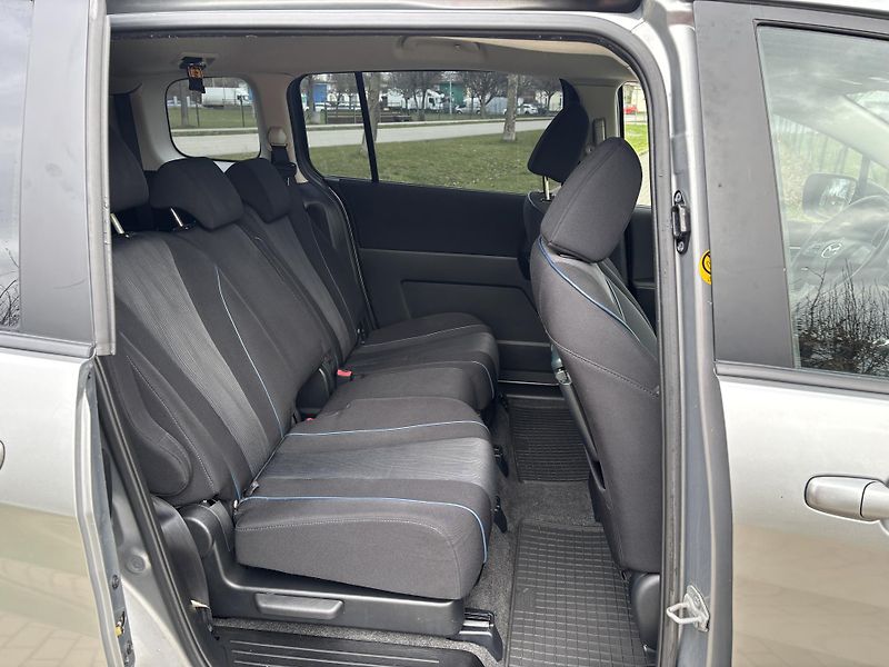 Mazda 5 2.0 Center-Line - fotka 20 z 28