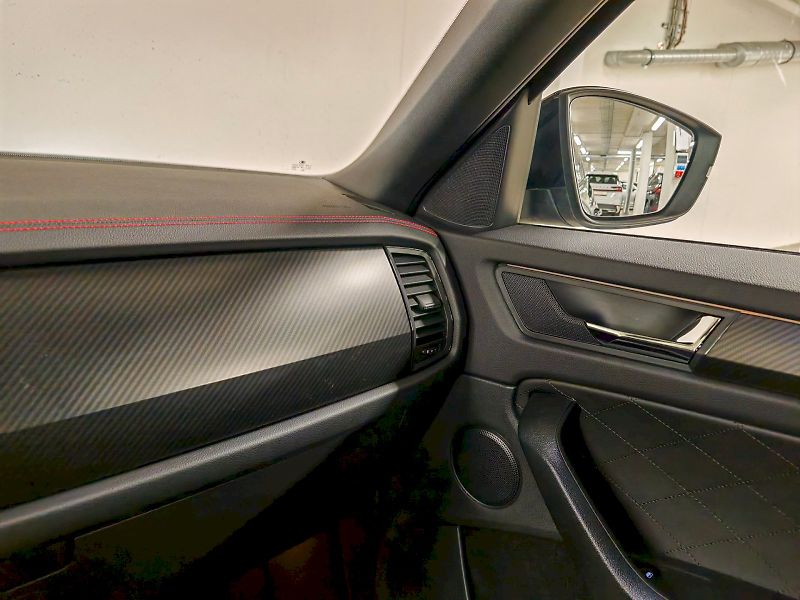 Škoda Kodiaq (2023) 2.0 TSI 180 kW DSG 4x4 RS - fotka 6 z 30