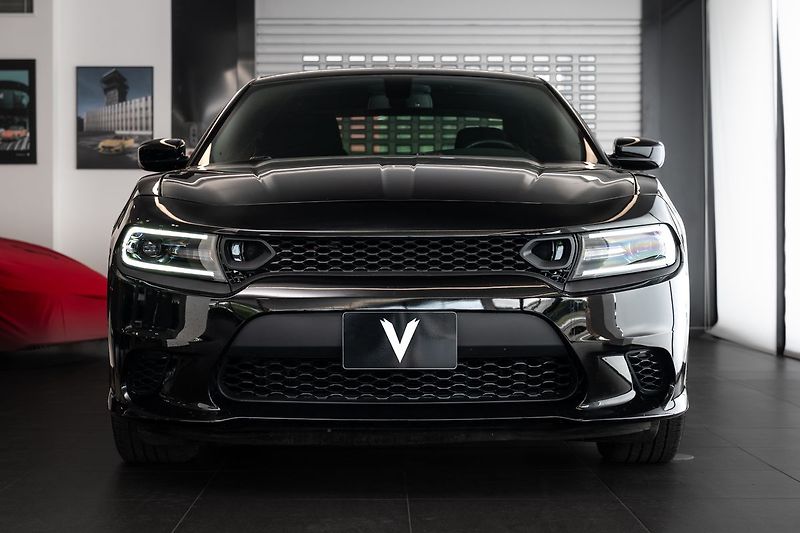 Dodge Charger - fotka 2 z 21