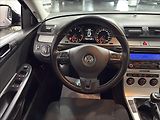 Volkswagen Passat 2,0   TDI 103KW BEZ KOROZE TOP - náhled 24