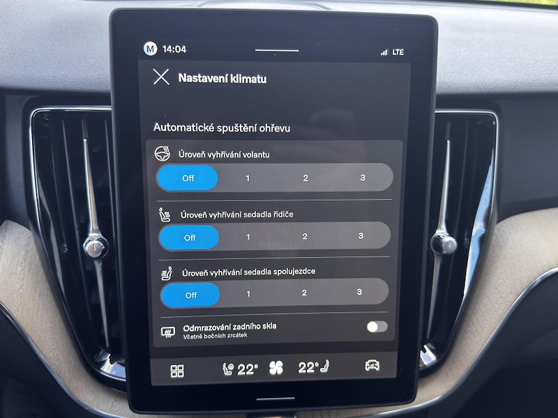 Volvo XC60 B5 AWD PLUS/360/1 maj/ + kola - fotka 42 z 49