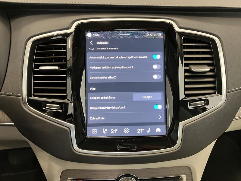 Volvo XC90 B5 AWD Ice Line Plus Dark AT8 - fotka 42 z 50