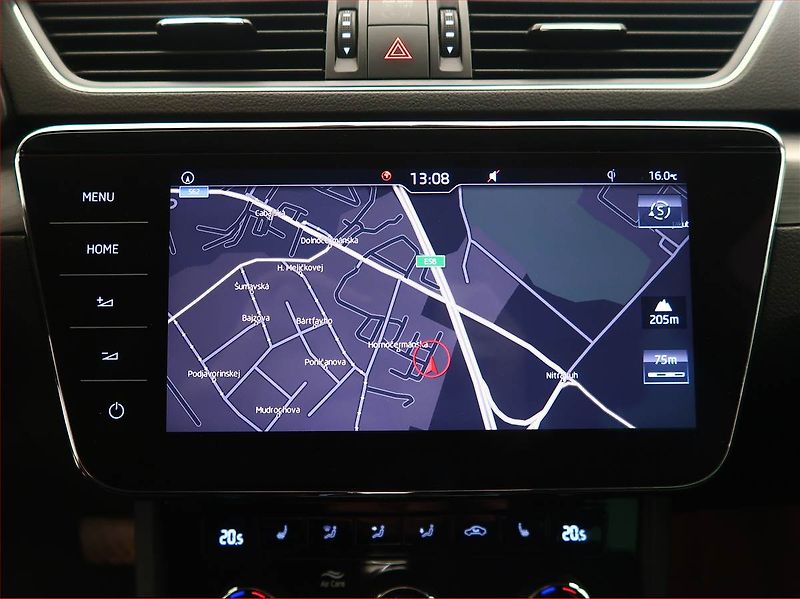 Škoda Superb (2019) 2.0 TDI, Automat, Kůže, Navi - fotka 18 z 19