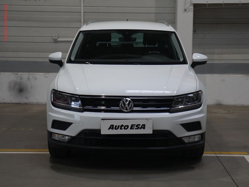 Volkswagen Tiguan (2017) 2.0TDi, ČR, Comfortline, LED - fotka 2 z 18