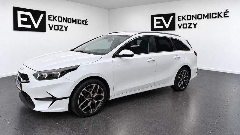 Kia Ceed (2022) 1.5 T-GDI,ČR,SERVIS,1 MAJITEL - fotka 3 z 15