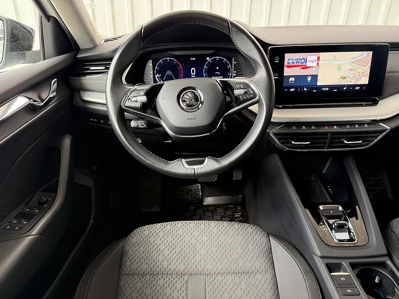 Škoda Octavia DSG 2,0 TDi 110 kW Style - fotka 7 z 25