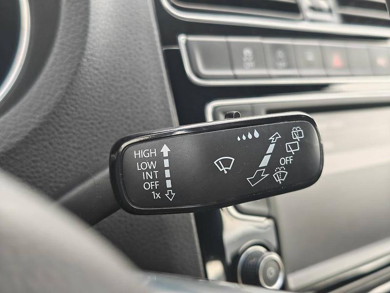 Volkswagen Polo GTI 1,8 TSI 141 kW 6MP 1,8 TSI - fotka 14 z 23