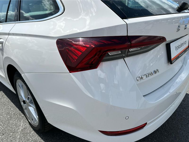 Škoda Octavia 1,5 TSI / 110 kW Style - fotka 19 z 22