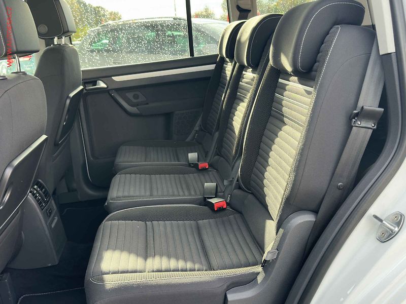 Volkswagen Touran (2014) 2.0 TDi, CUP, bixen, panor - fotka 11 z 25