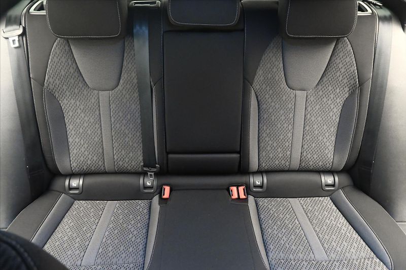 Škoda Octavia 2,0 TDI 110kW DSG Style Záruka - fotka 28 z 32