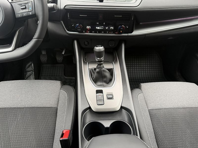 Nissan Qashqai (2026) DIG-T Mild Hybrid N-CONNECTA - fotka 12 z 20
