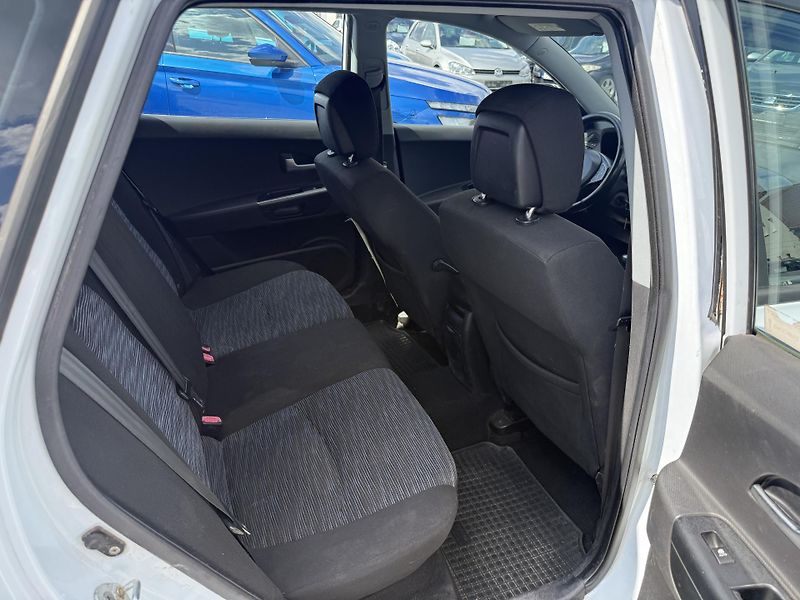 Kia Ceed 1.6 CRDi KOMBI - fotka 11 z 13