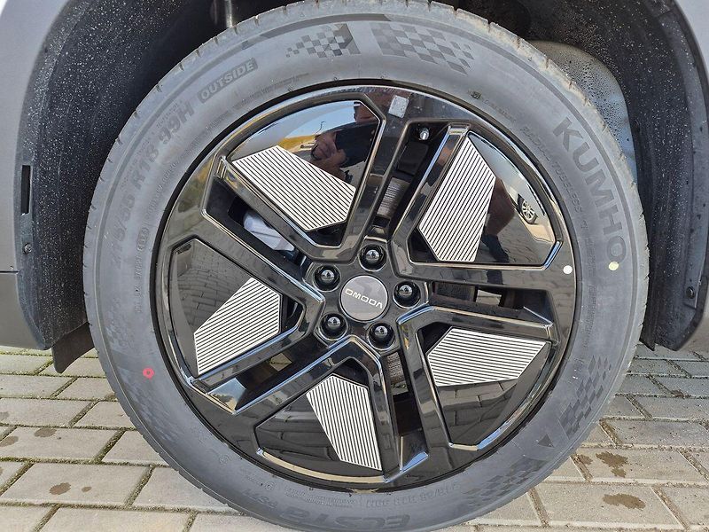 Omoda 5 1,6 TGDi Premium 108 kW - fotka 18 z 19