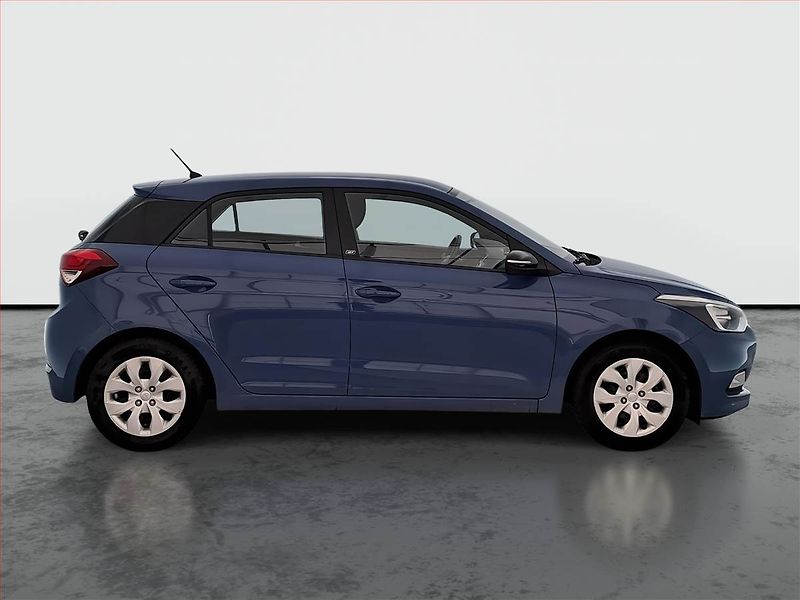 Hyundai i20 (2018) Comfort 1.2, ČR,1.maj - fotka 6 z 17