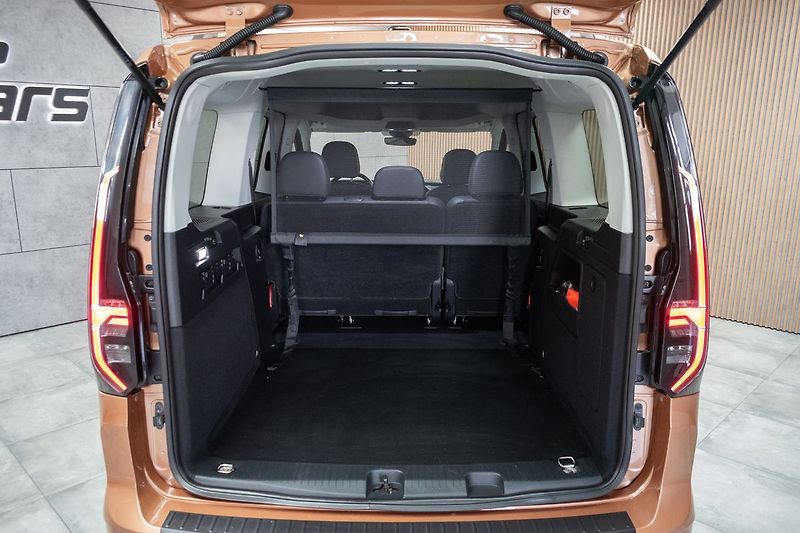 Volkswagen Caddy MAXI 2.0 TDI STYLE*TAŽNÉ*ČR 1M - fotka 42 z 44