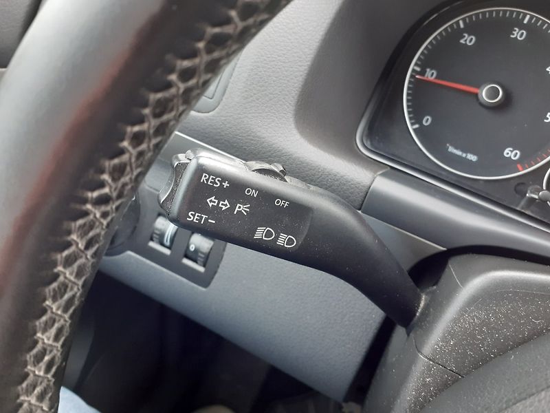 Volkswagen Touran (2007) Cross 2.0 TDi - fotka 11 z 32
