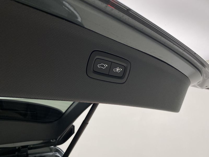Volvo XC90 (2026) T8 AWD Plug-in BRIGHT ULTRA - fotka 25 z 75