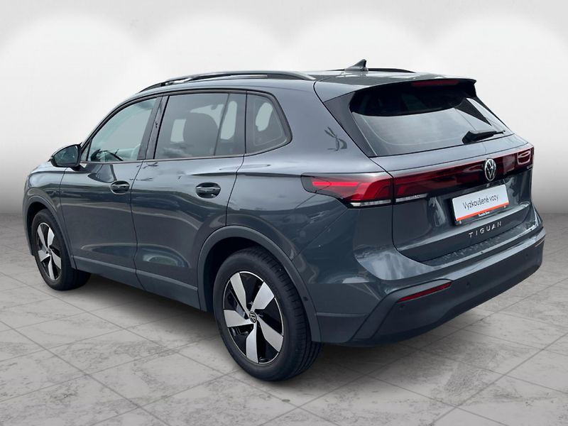 Volkswagen Tiguan 2,0TDI DSG LIFE 110 kW - fotka 6 z 21