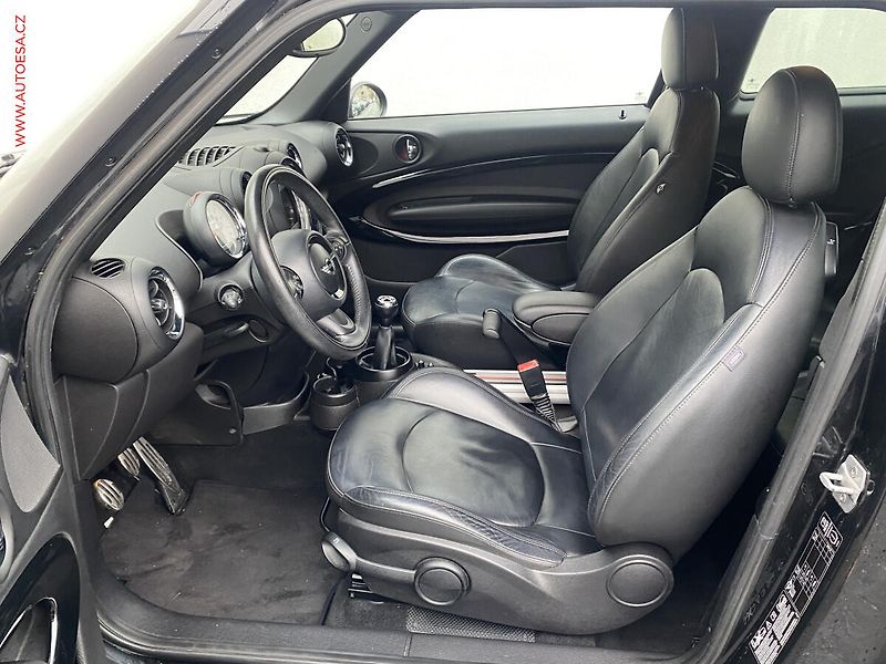 Mini Cooper S (2014) 2.0 D 4x4, Bixen, navi, park - fotka 9 z 18