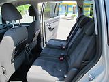 Volkswagen Touran (2011) 2.0TDI 7 míst  - náhled 42