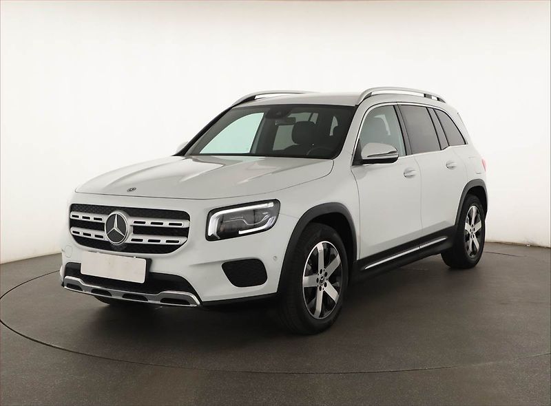 Mercedes-Benz GLB (2021) 200 d 4MATIC - fotka 2 z 21