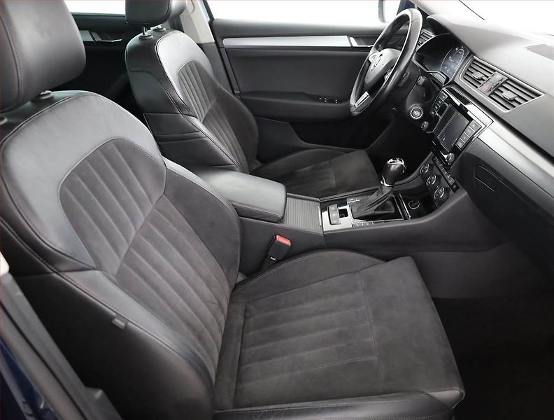 Škoda Superb (2016) Style 2.0 TDI, 4X4, Automat - fotka 7 z 17