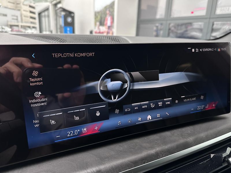 BMW X5 xDrive40d M-Sport PRO - fotka 16 z 33