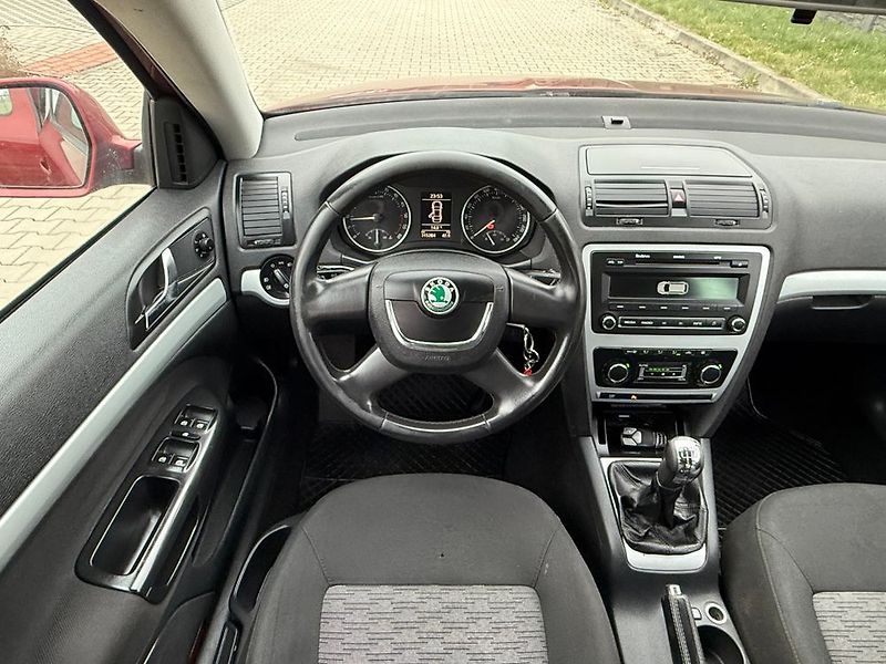 Škoda Octavia (2009) - fotka 19 z 30