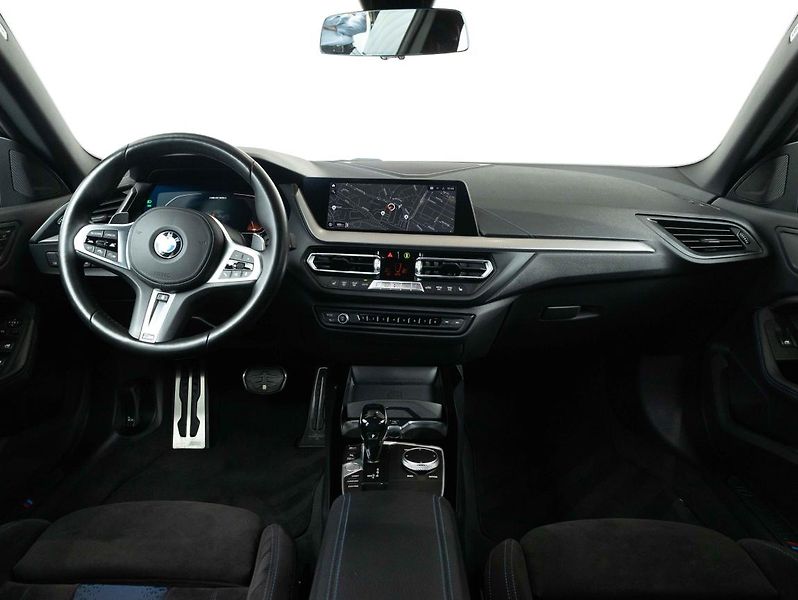 BMW Řada 2 M235i xDrive Gran Coupé - fotka 11 z 22