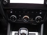 Škoda Octavia 1.6 TDI 85kW DSG Navi Tažné - náhled 18