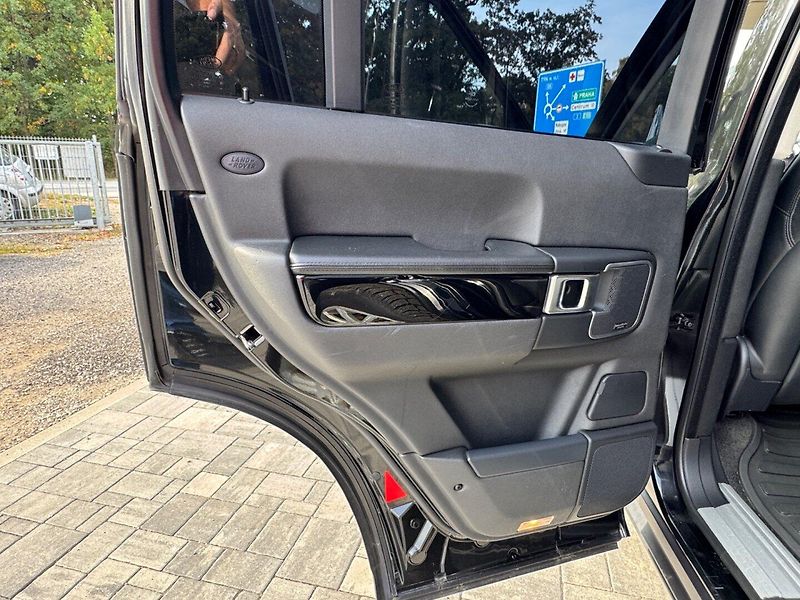 Land Rover Range Rover (2011) 4.4 TD V8 VOGUE, odpočet DPH - fotka 10 z 40