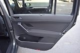 Volkswagen Touran (2017) 1.4TSI 110kw CLBMT NAVI TAŽNÉ - náhled 40