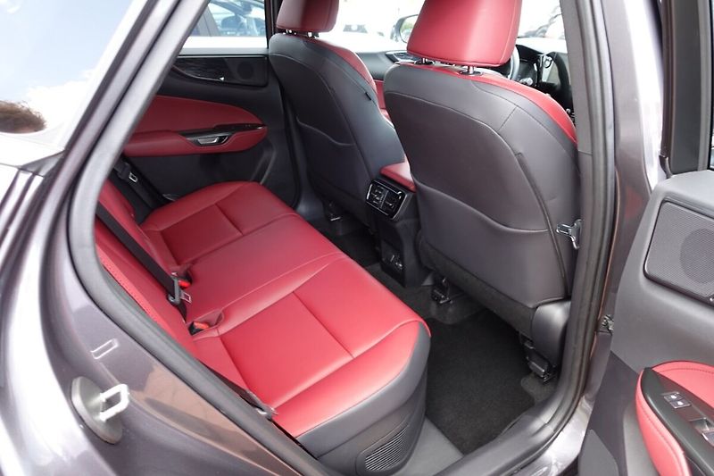 Lexus NX 350h NX350h Executive Top 4x4 - fotka 14 z 34