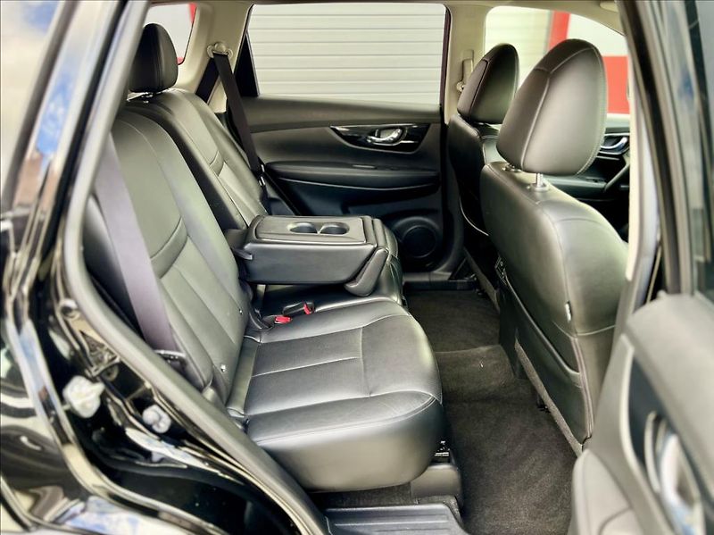 Nissan X-Trail 1,7 dCi N-TEC / panorama kůže - fotka 17 z 48