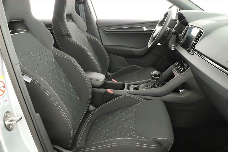 Škoda Karoq (2025) 1.5 TSI, Sportline, DSG - fotka 7 z 20