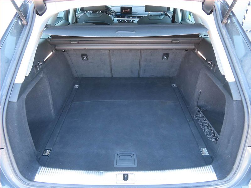Audi A4 (2016) 2.0 TDI, Automat, Navi - fotka 14 z 19