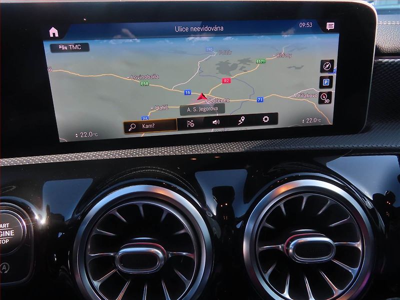 Mercedes-Benz CLA (2020) 200 d - fotka 20 z 28