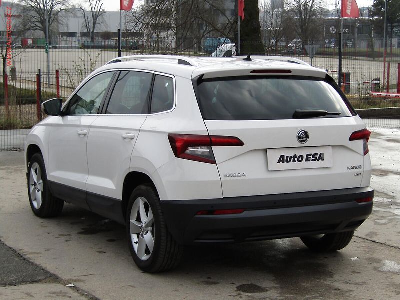 Škoda Karoq (2019) 2.0 TDi 4x4, ČR, Style, DSG - fotka 6 z 22