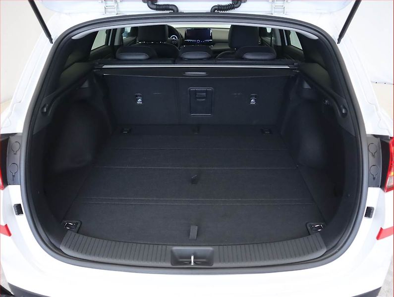 Hyundai i30 (2025) Premium 1.5 T-GDI MHEV 48V - fotka 14 z 19