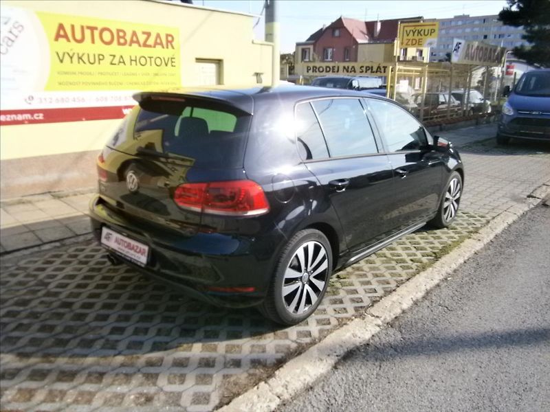 Volkswagen Golf 2,0 TDI  GTD 125 KW - fotka 4 z 12