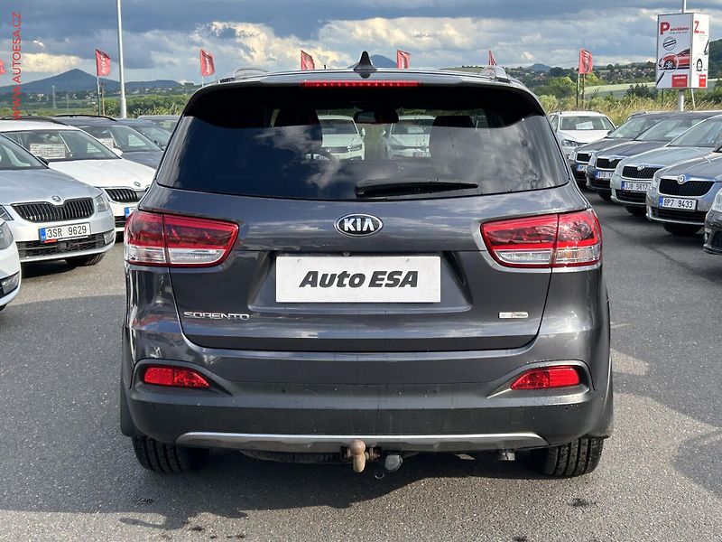 Kia Sorento (2019) 2.2 CRDI 4x4, AT, kůže - fotka 5 z 20
