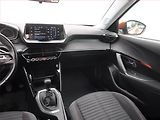 Peugeot 2008 (2021) 1.2 PureTech, ČR,1.maj - náhled 8