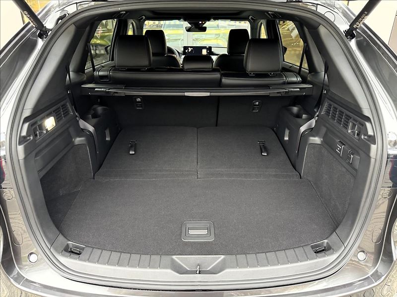 Mazda CX-80 (2026) 3,3 D 254ps 8AT AWD HOMURA PLU - fotka 5 z 14