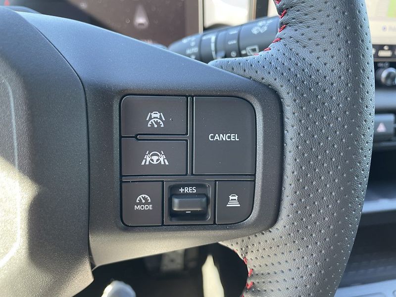 Toyota RAV4 2.5 Hybrid 4x4 GR SPORT - fotka 23 z 32