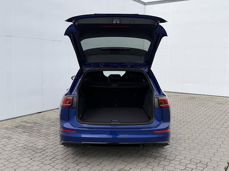 Volkswagen Golf (2026) R-Line People 7DSG mHEV 1,5eTS - fotka 4 z 8