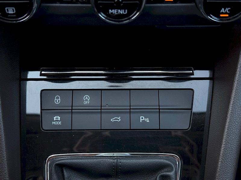 Škoda Octavia (2018) Combi 1.4 TSI 110 kW L&K - fotka 12 z 21